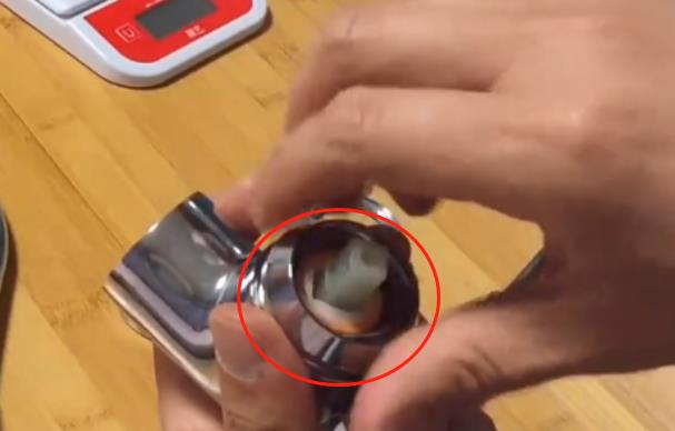 360旋轉水龍頭拆卸圖解，4個步驟輕松拆卸所有配件!