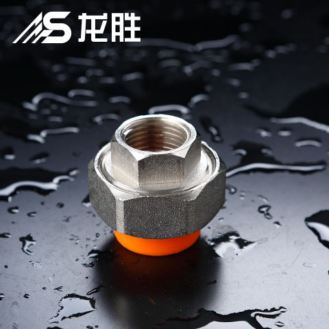 皮爾特水管多少錢一根？這2個價格差距也忒大了吧？